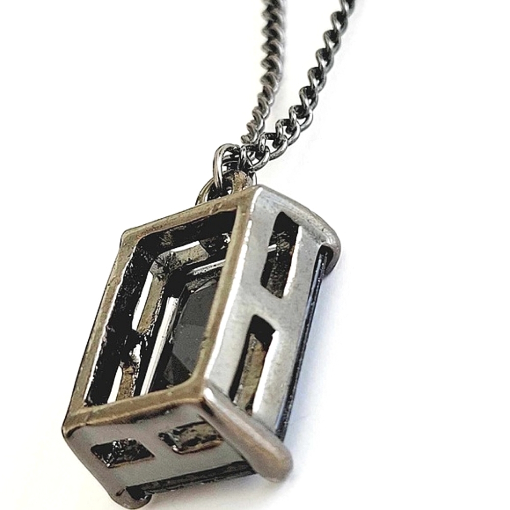 Vintage Silver Plated Black Geometric Encased Gem Necklace